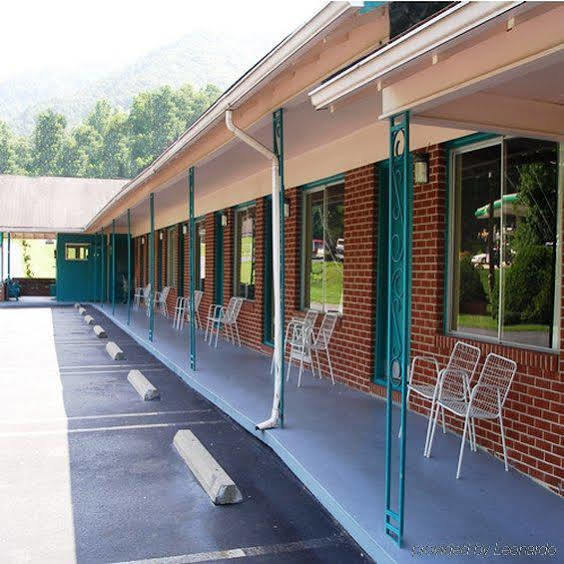 Scottish Inn Maggie Valley Exterior photo